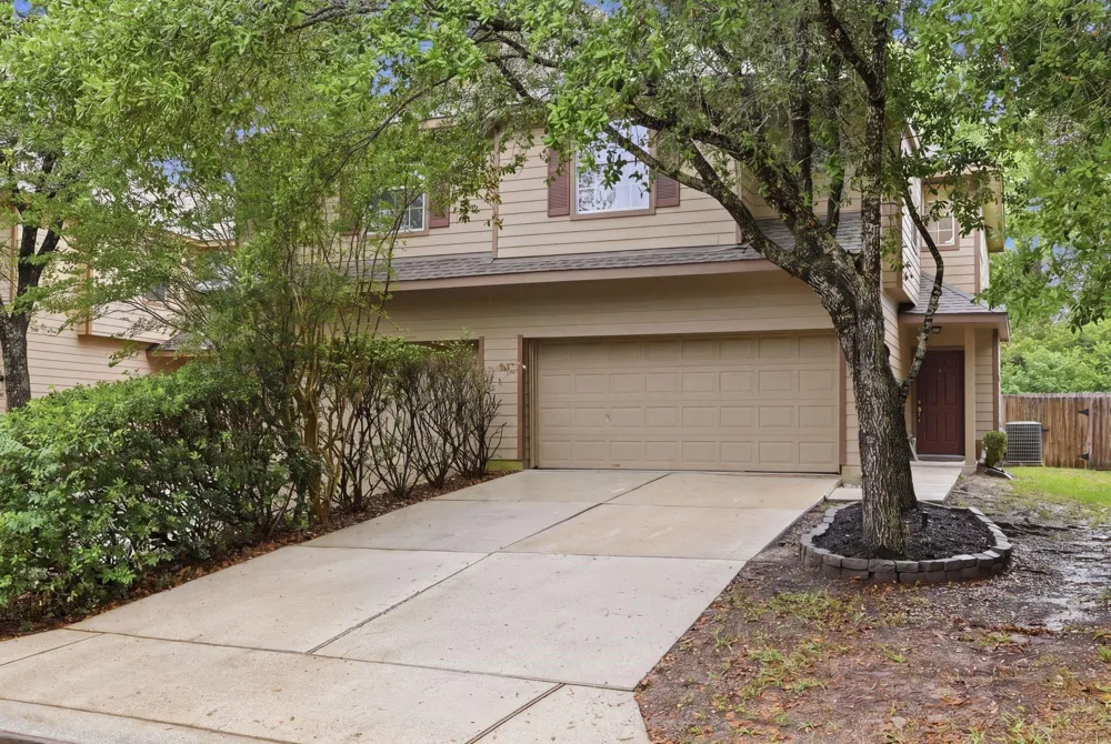 71 S Burberry Park Circle The Woodlands, TX 77382
