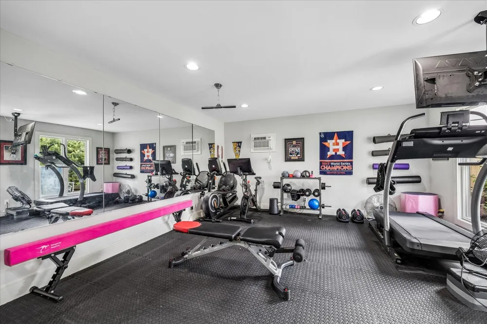 2318 Althea Drive Houston, TX 77018