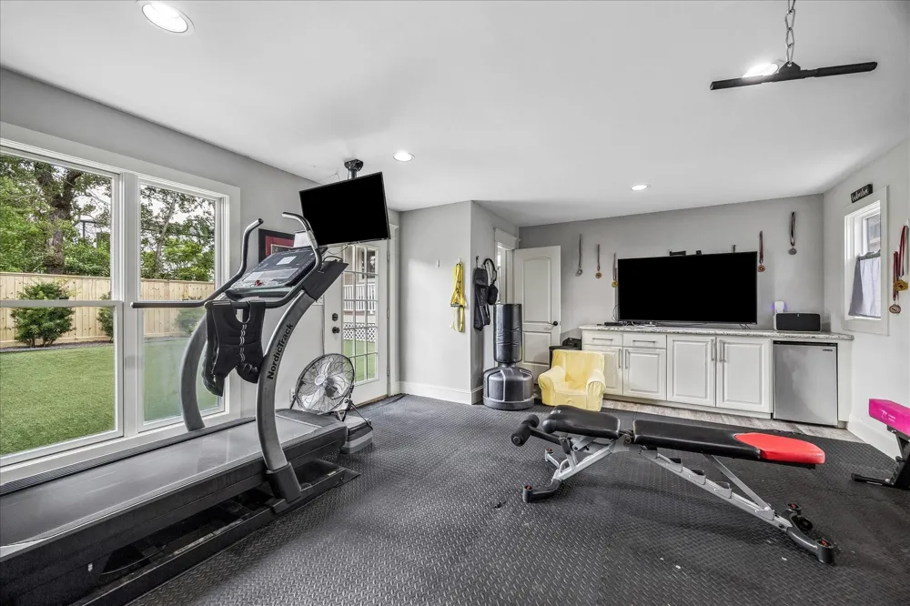 2318 Althea Drive Houston, TX 77018