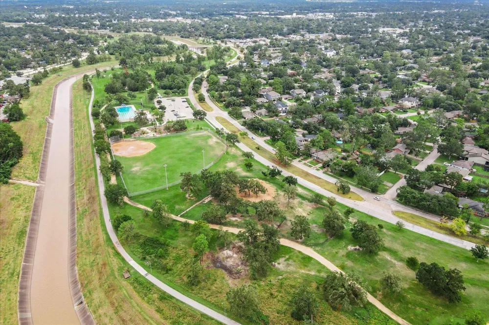 2318 Althea Drive Houston, TX 77018