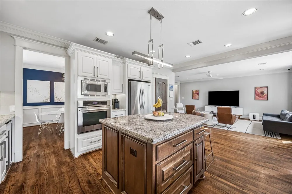 2318 Althea Drive Houston, TX 77018