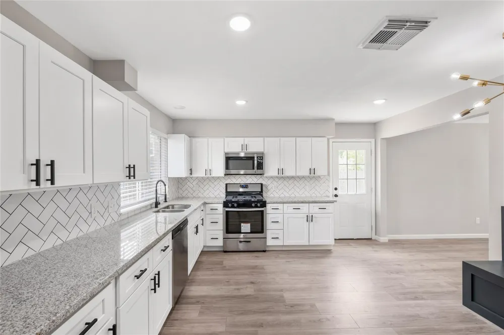 4523 Waterfall Way Sugar Land, TX 77479