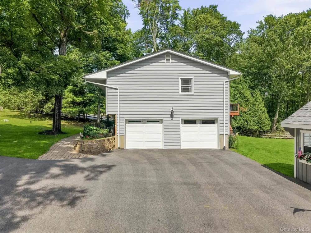 264 Bull Mill Road Chester, NY 10918