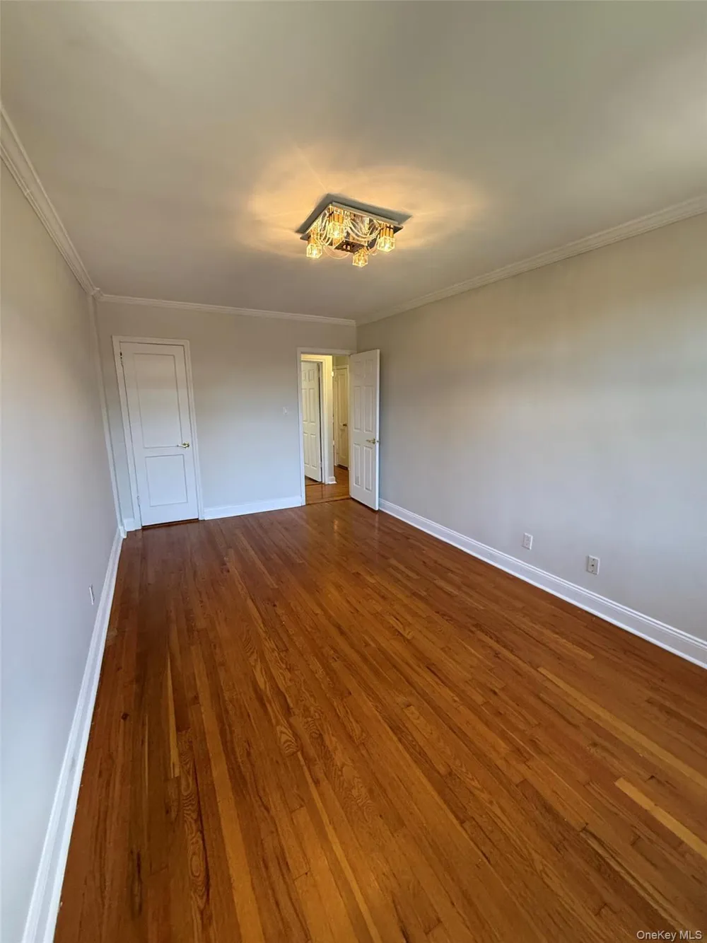 215-19 48th Avenue #2C Oakland Gardens, NY 11364