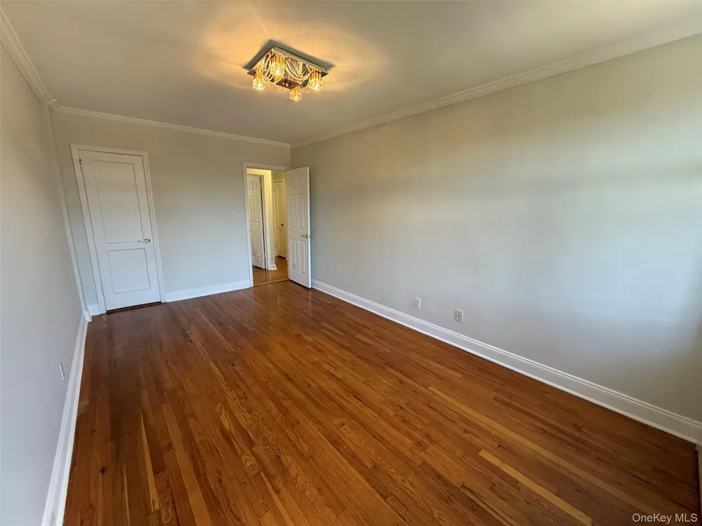 215-19 48th Avenue #2C Oakland Gardens, NY 11364
