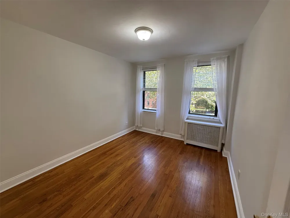 215-19 48th Avenue #2C Oakland Gardens, NY 11364