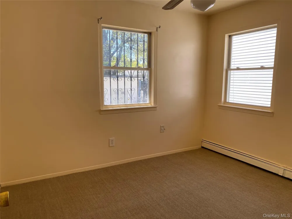 231-24 Lansing Avenue Springfield Gardens, NY 11413