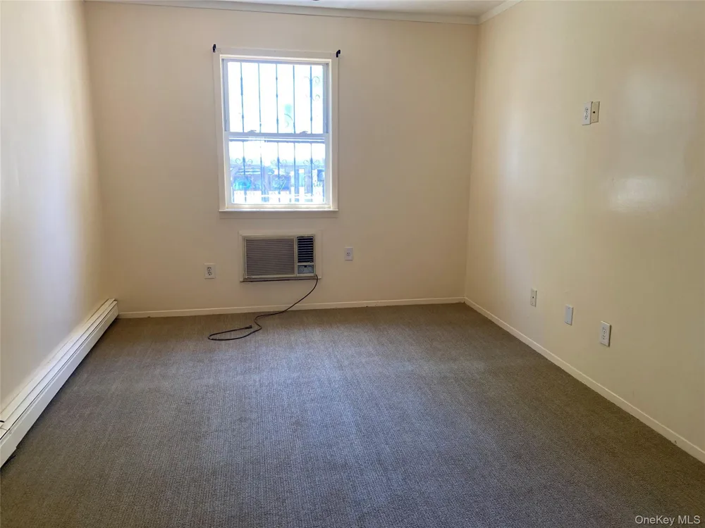 231-24 Lansing Avenue Springfield Gardens, NY 11413