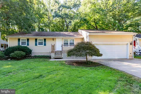 206 HAMPTON DRIVE