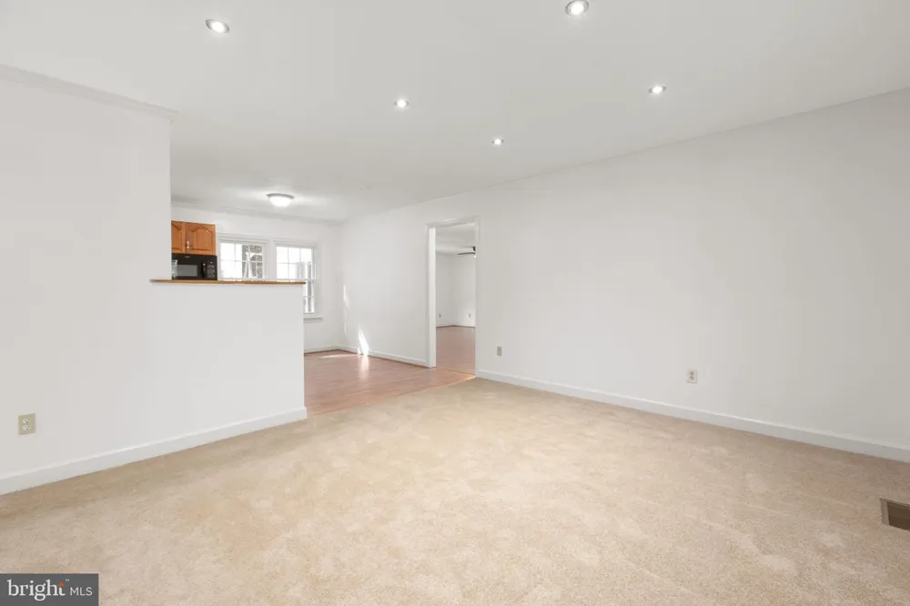 206 HAMPTON DRIVE Spotsylvania, VA 22551