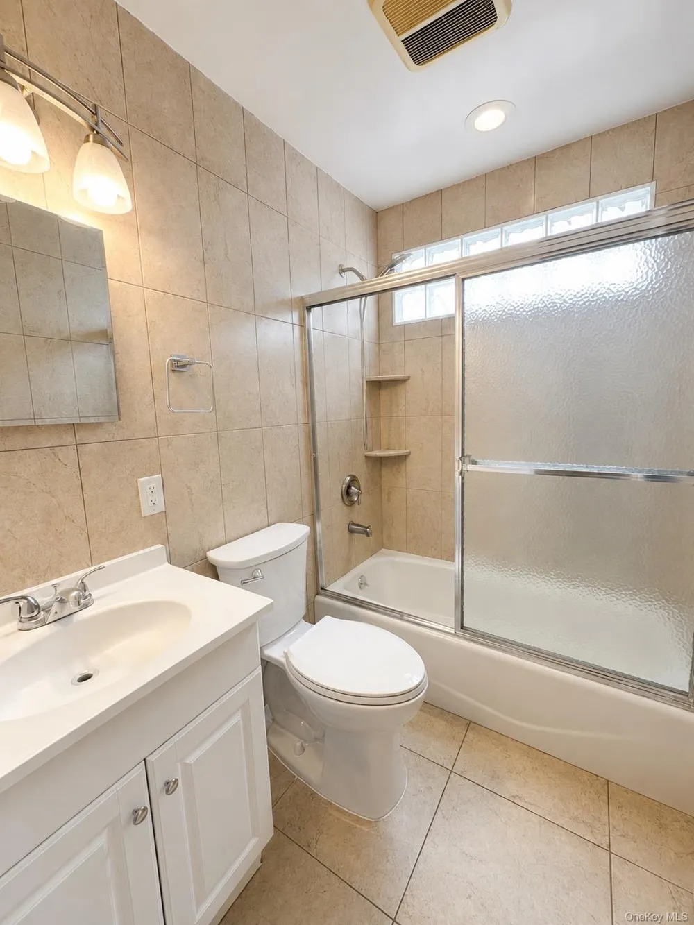 1 Arnold Street Hicksville, NY 11801