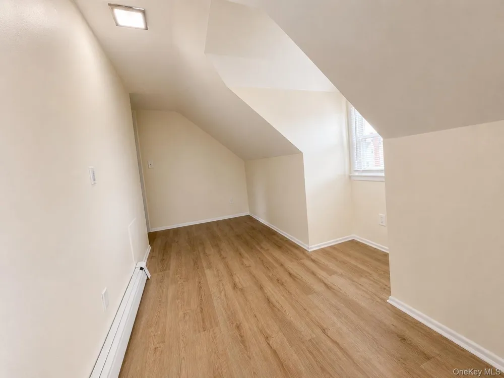 1 Arnold Street Hicksville, NY 11801