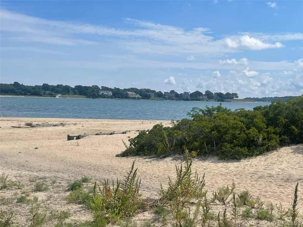 11 Jaspa Road Shelter Island, NY 11964