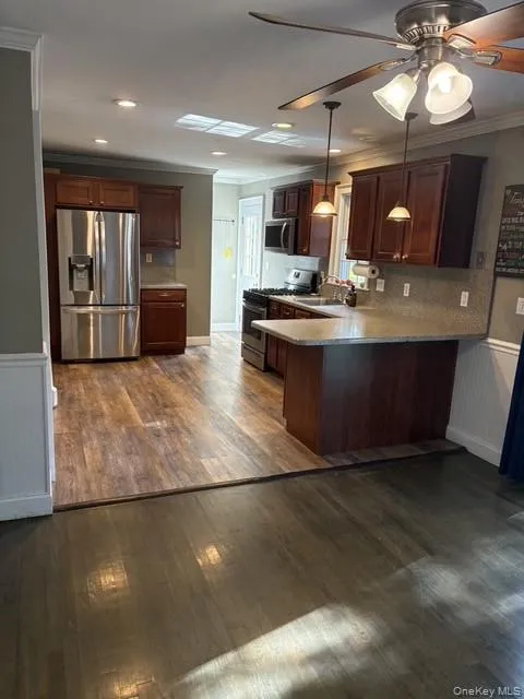 108 Floyd Road Shirley, NY 11967