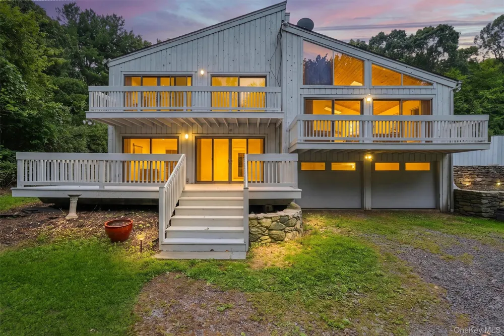 31 Boswell Road Putnam Valley, NY 10579
