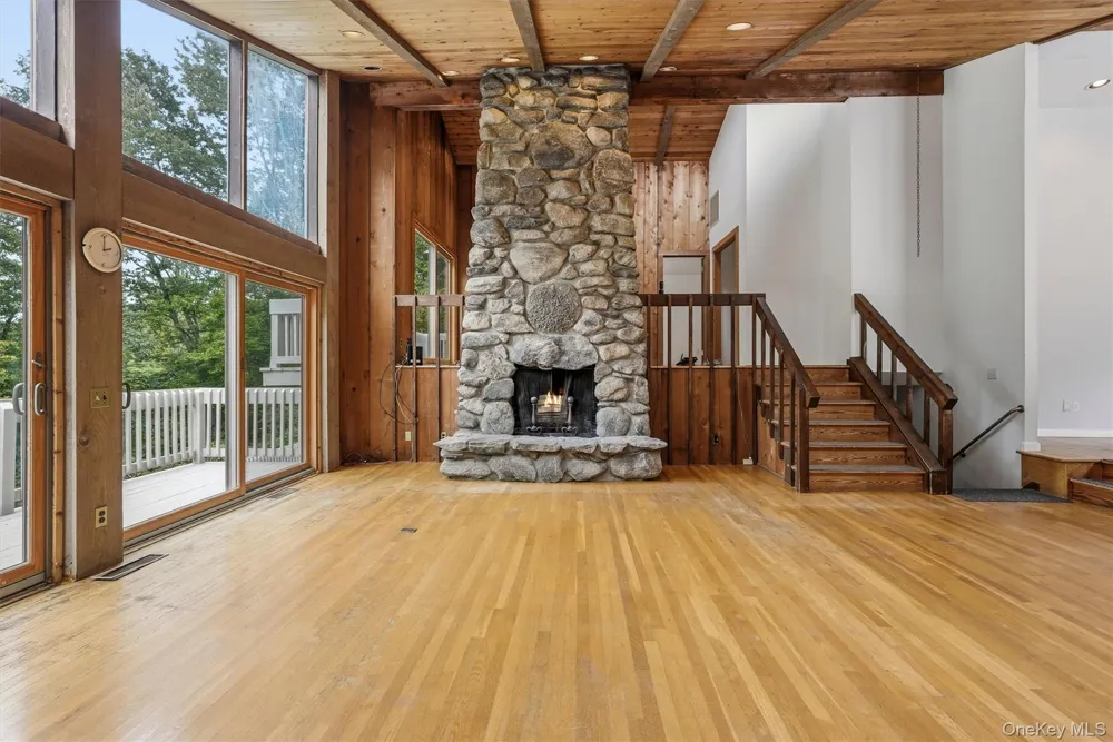 31 Boswell Road Putnam Valley, NY 10579