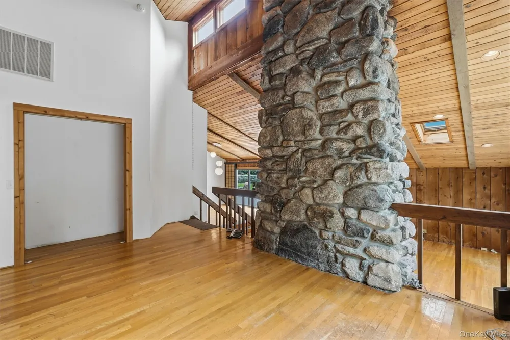 31 Boswell Road Putnam Valley, NY 10579