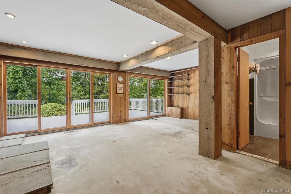 31 Boswell Road Putnam Valley, NY 10579