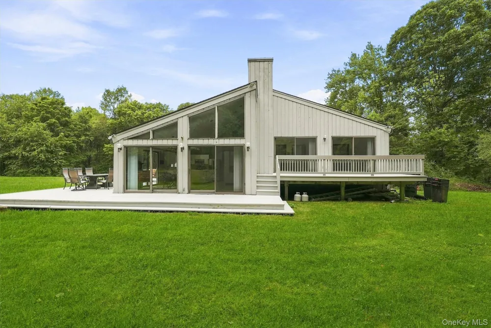 31 Boswell Road Putnam Valley, NY 10579