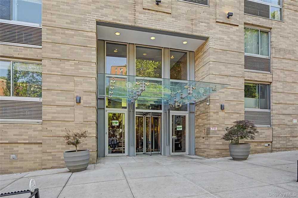68 Bradhurst Avenue #5W New York (Manhattan), NY 10039