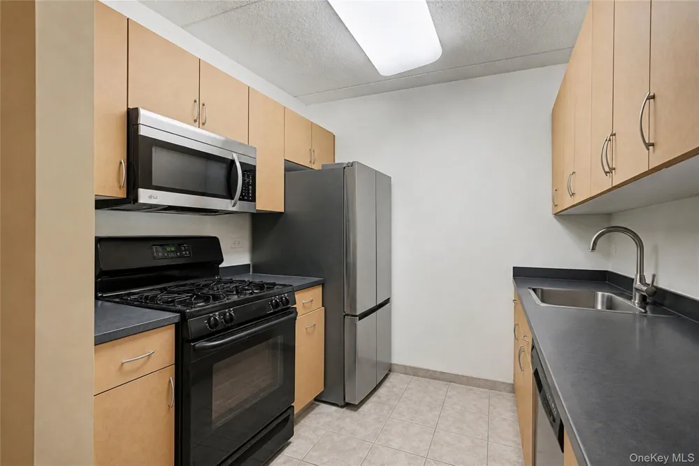 68 Bradhurst Avenue #5W New York (Manhattan), NY 10039
