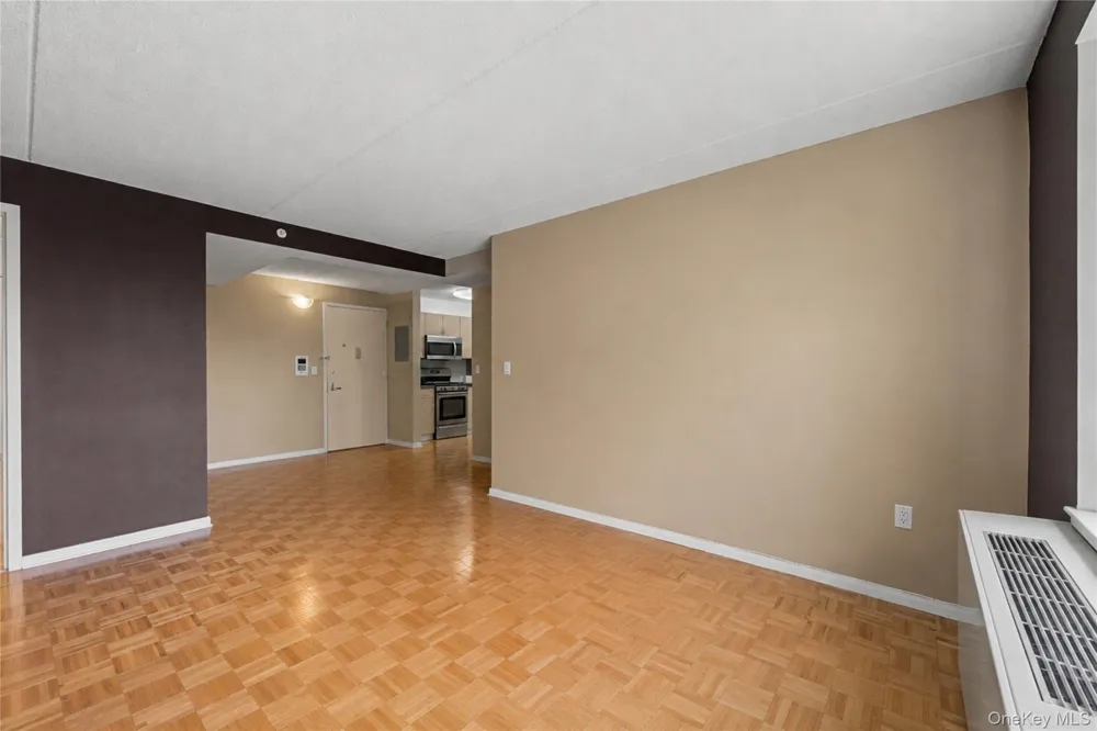 68 Bradhurst Avenue #5W New York (Manhattan), NY 10039
