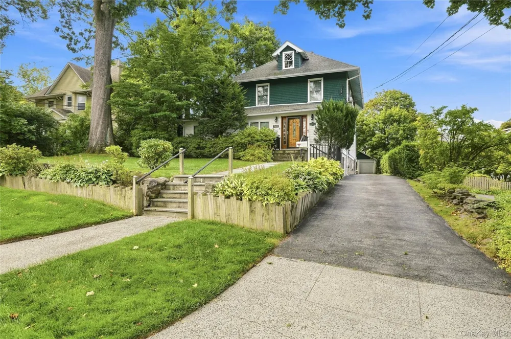 5 Woodland Place White Plains, NY 10606