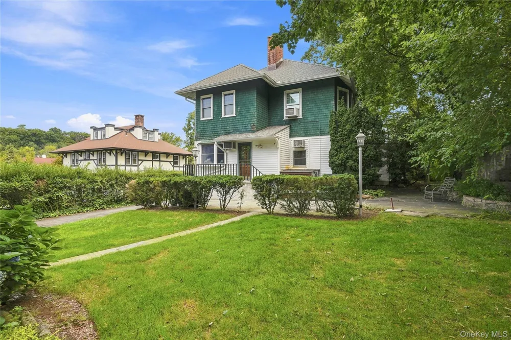 5 Woodland Place White Plains, NY 10606