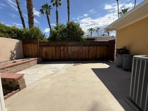 291 Avenue Andorra Cathedral City, CA 92234
