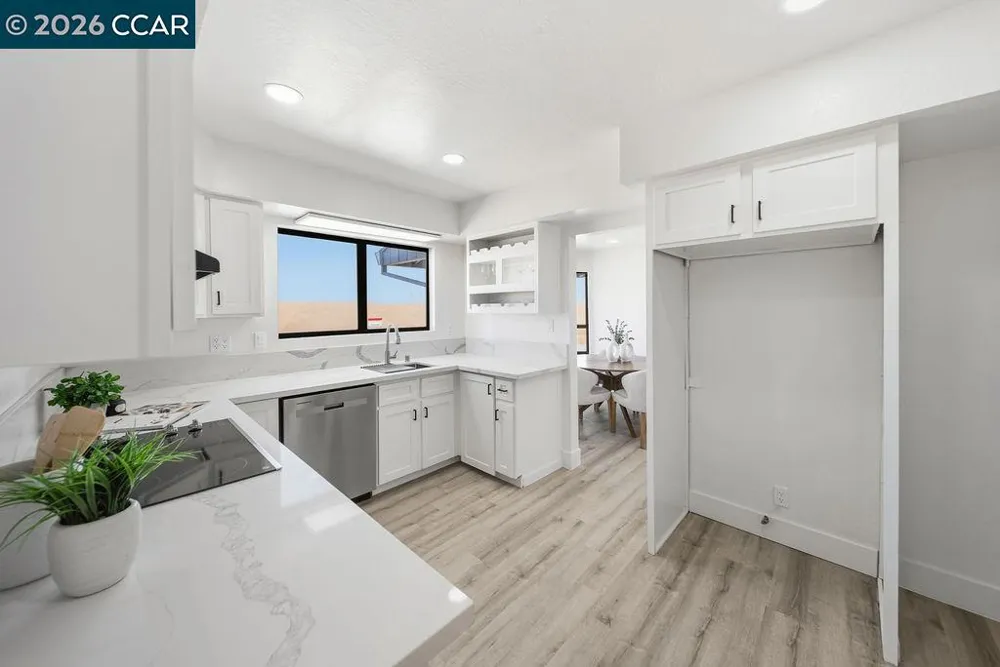 14740 Altamont Pass Rd Mountain House, CA 95391