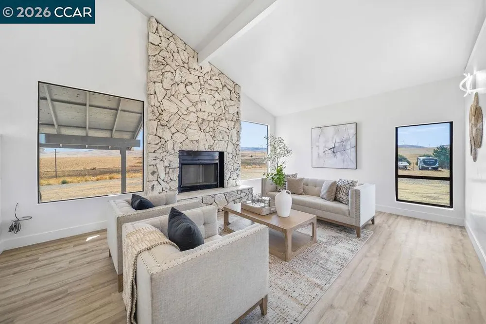 14740 Altamont Pass Rd Mountain House, CA 95391