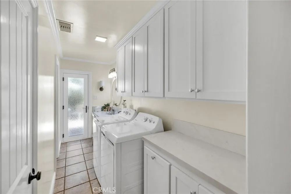 2305 Orange Drive W Upland, CA 91784