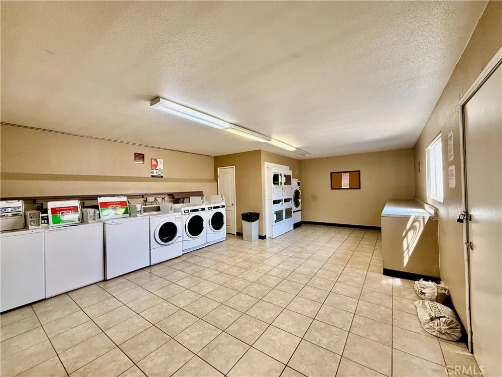 455 Ballantyne #13 El Cajon, CA 92020