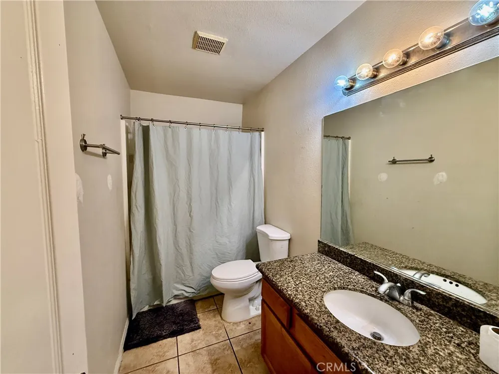 455 Ballantyne #13 El Cajon, CA 92020