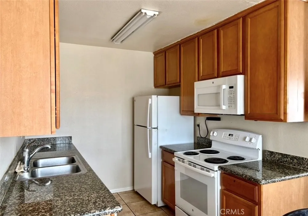 455 Ballantyne #13 El Cajon, CA 92020
