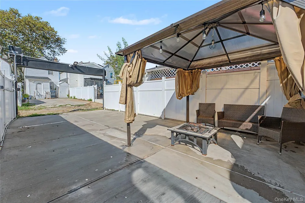 11518 147th Street Jamaica, NY 11436