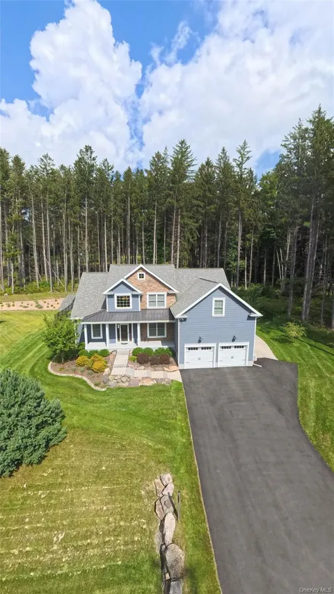 142 lexington Lane
