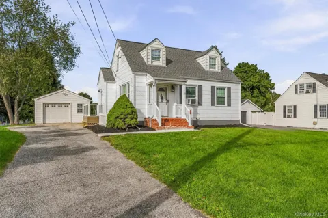 3 Kinderhook Drive
