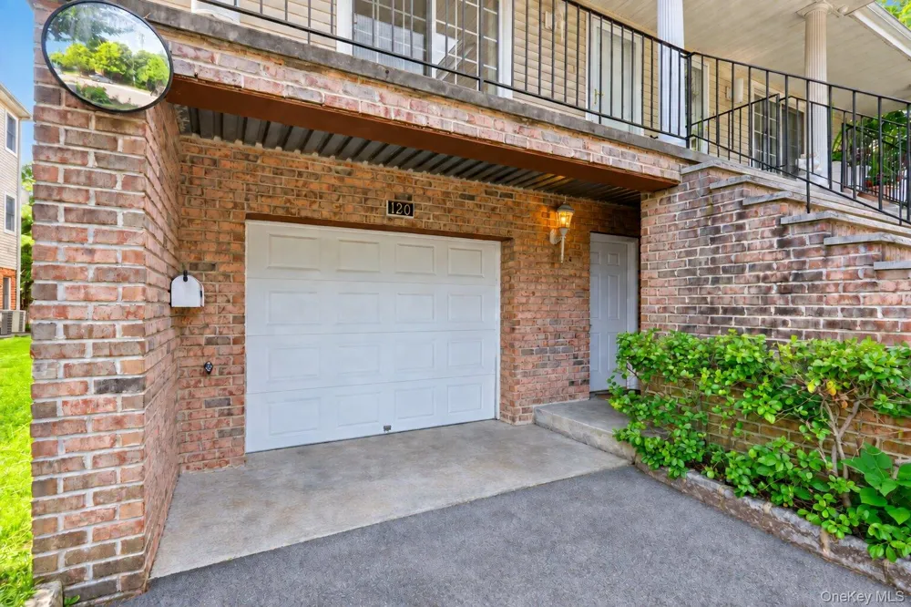 120 Woodruff Avenue Scarsdale, NY 10583