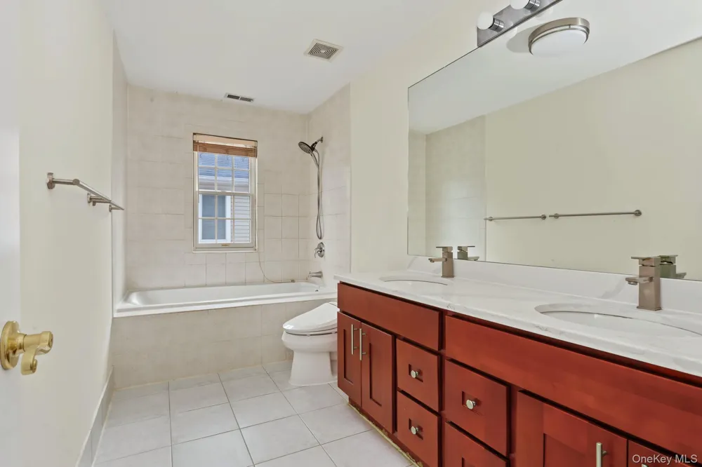 120 Woodruff Avenue Scarsdale, NY 10583