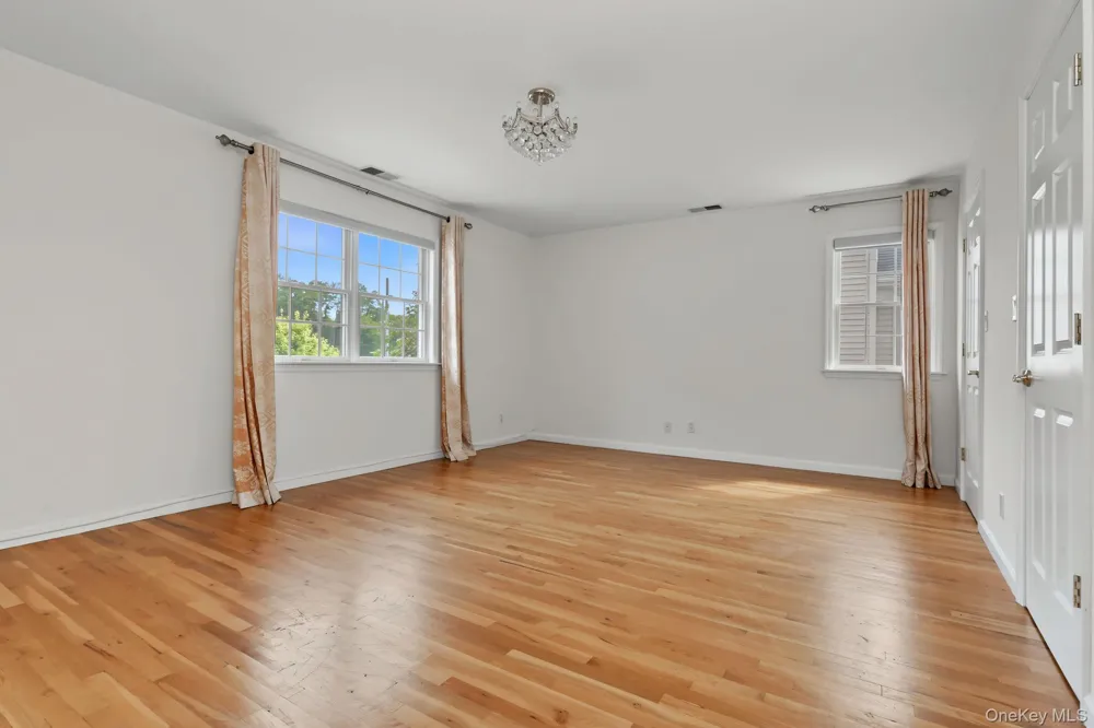 120 Woodruff Avenue Scarsdale, NY 10583