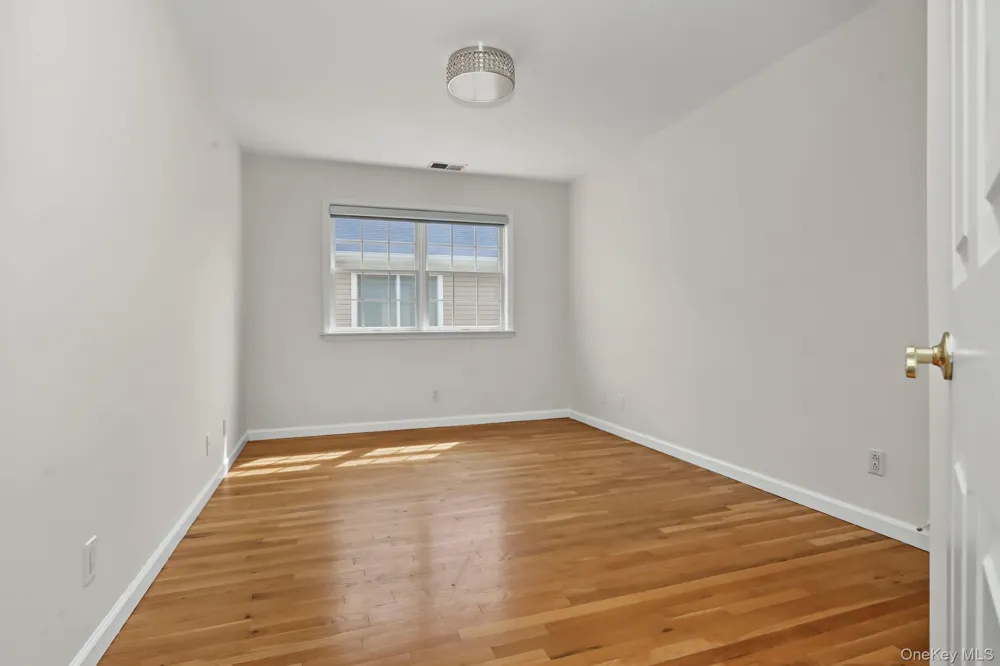 120 Woodruff Avenue Scarsdale, NY 10583