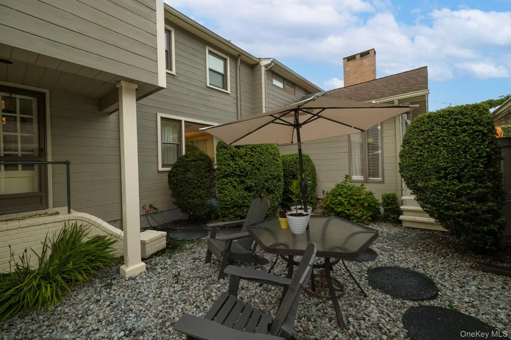 3186 William Street Wantagh, NY 11793