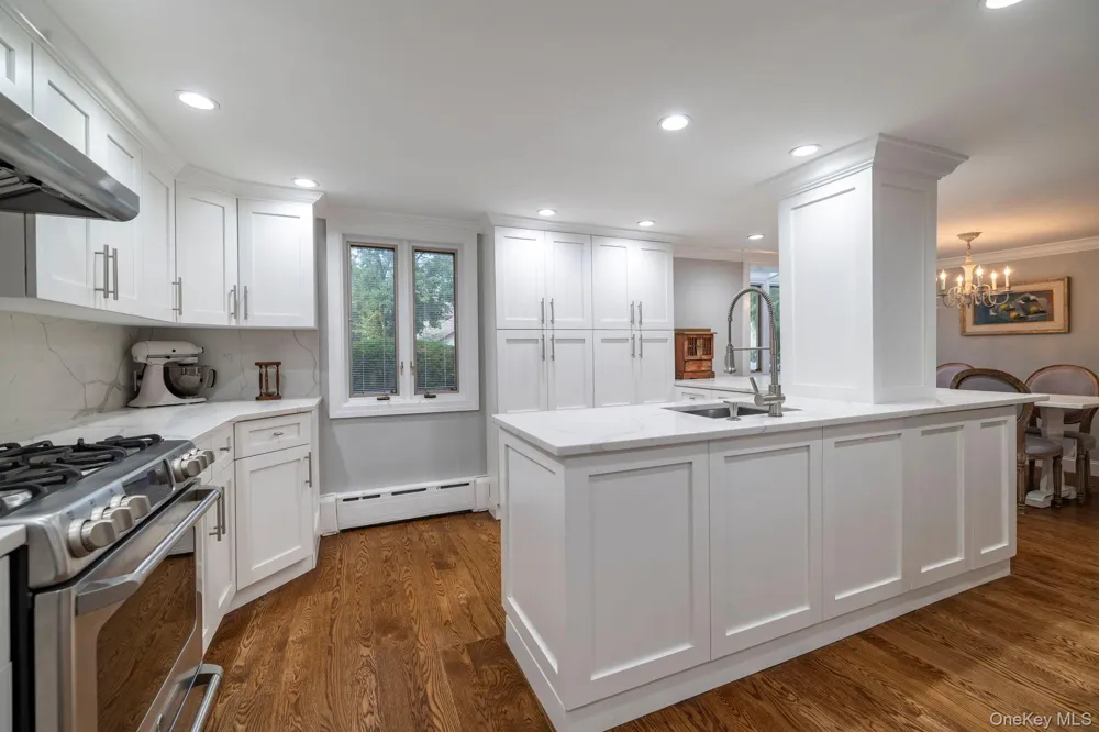 3186 William Street Wantagh, NY 11793