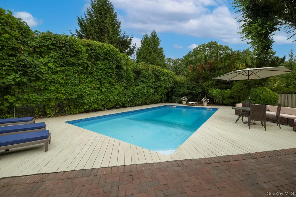 3186 William Street Wantagh, NY 11793