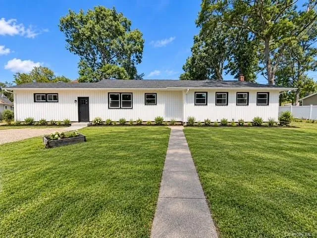 73 Spar Drive Mastic Beach, NY 11951