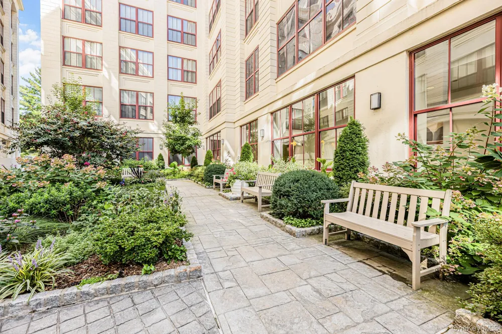 1 Scarsdale Road #321 Tuckahoe, NY 10707