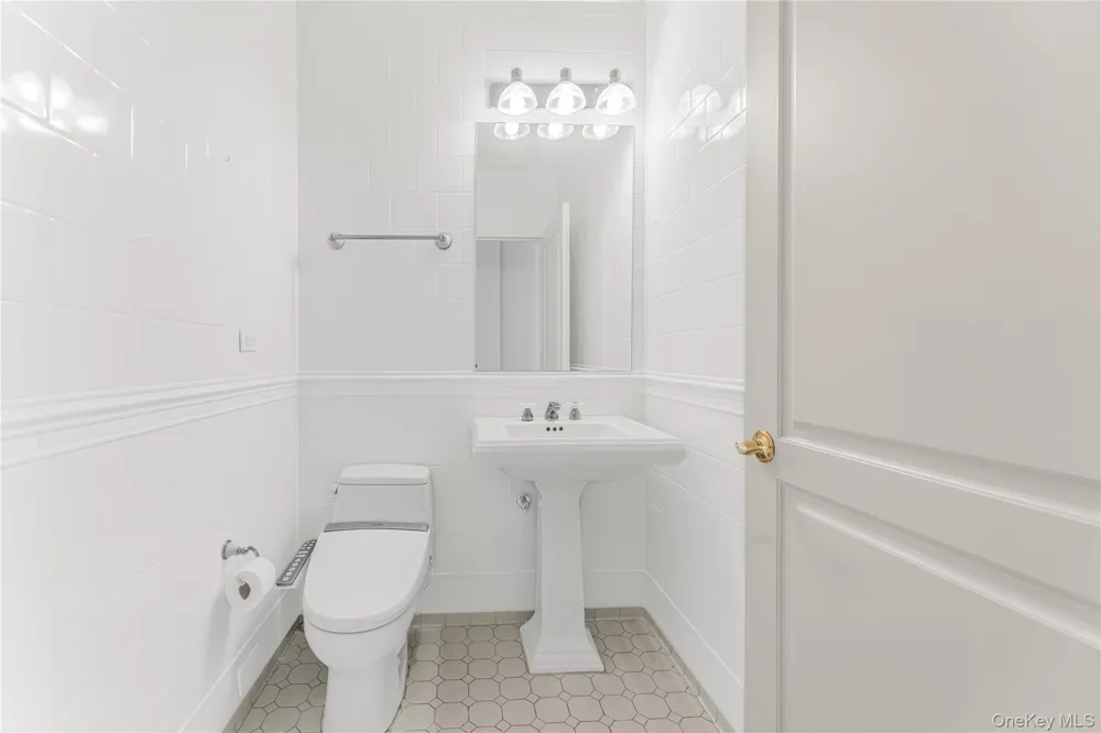 1 Scarsdale Road #321 Tuckahoe, NY 10707