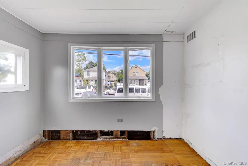 104 E Pennywood Avenue Roosevelt, NY 11575