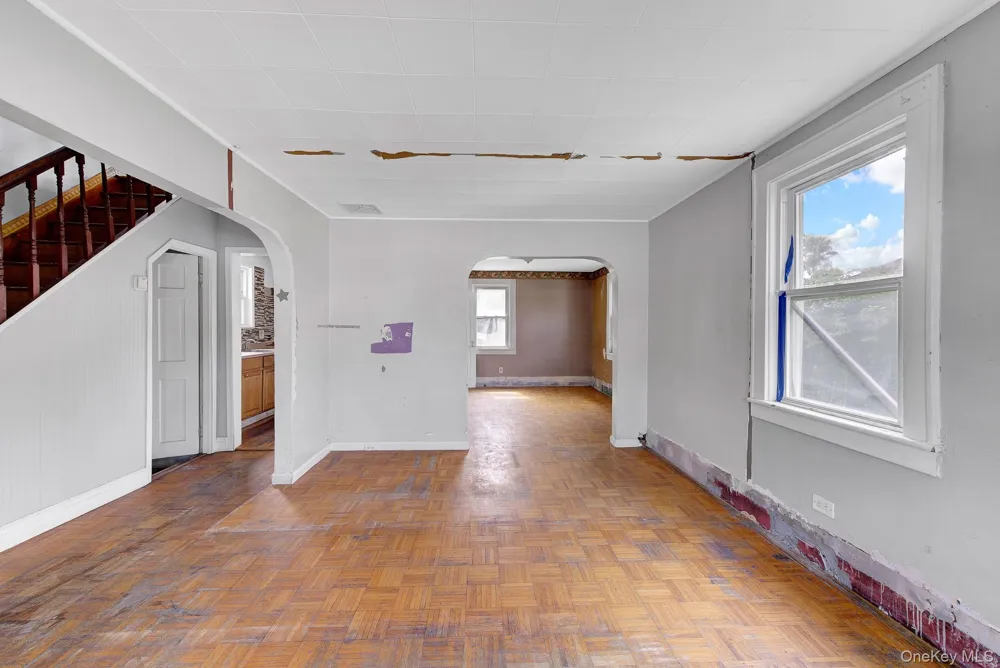 104 E Pennywood Avenue Roosevelt, NY 11575
